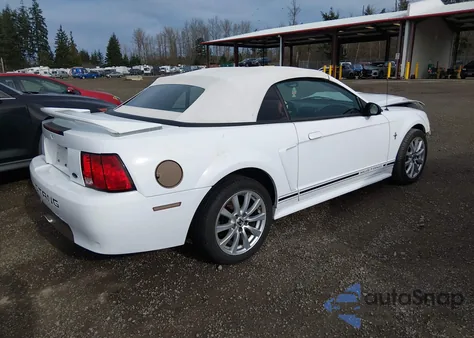 2000 Ford Mustang z USA, uszkodzony, nr VIN 1FAFP4444YF212988